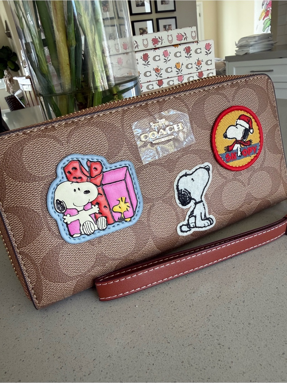 Coach signature C peanuts, snoopy zippered wallet NWOT collectors piece